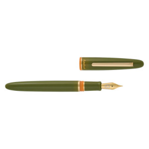 Back to the Lands Estie Fountain Pen / Quirky Leaf / Gold Trim Back to the Lands Estie Fountain Pen / Quirky Leaf / Gold Trim