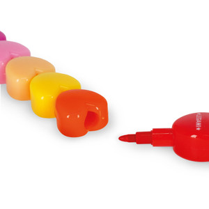 12 STACKABLE CRAYONS - DREAM IN COLOUR - HEART