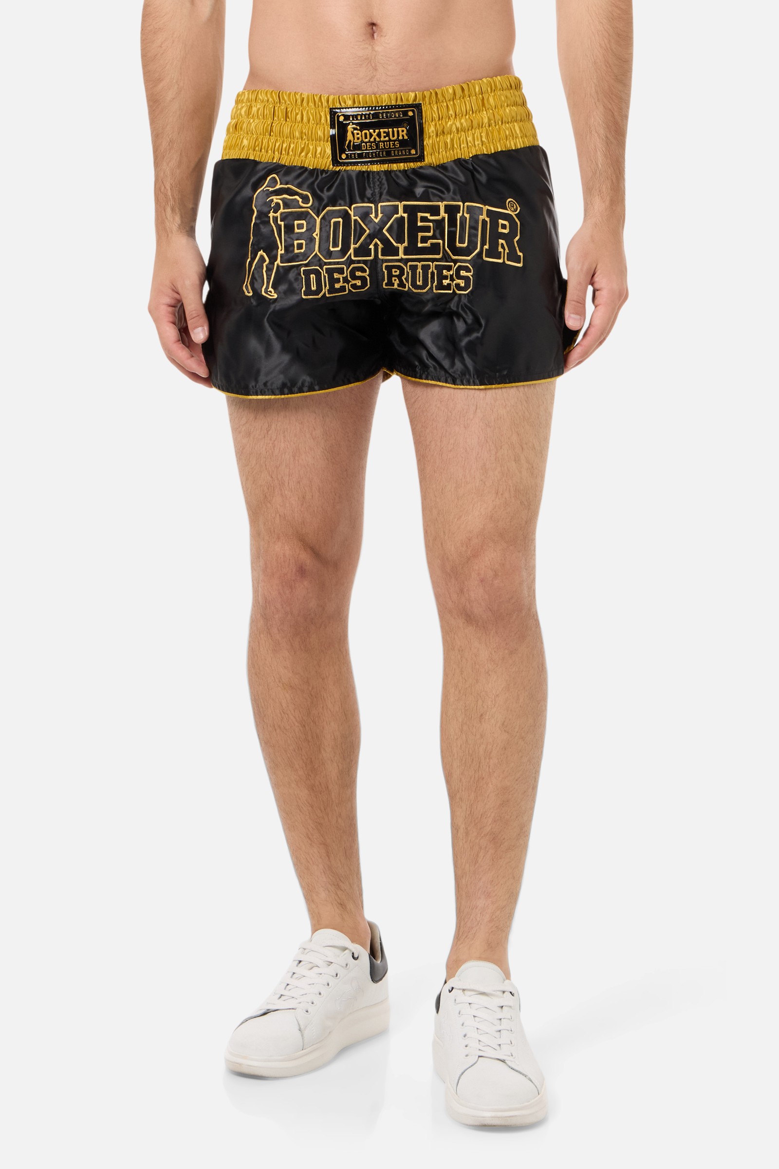 Pantaloncino Nero BOXEUR DES RUES Con Logo Oro - Taglio Sportivo, Tessuto Misto Cotone E Poliestere