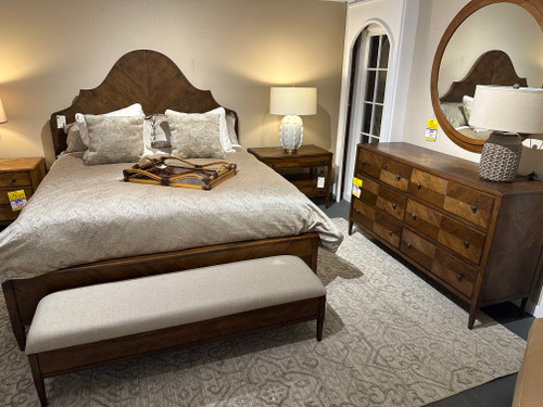 Cal King, Dresser & 1 Nightstand Wood Bedroom Set