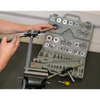 AK303.V2_ACT_THREADING_ROD_IN_VICE_PIC2