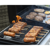 DG276_ACT_GRILL_CLOSE_LIFESTYLE