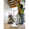 VMA915_ACT_CLEANING_CARPET_WET