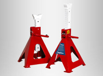 Ratchet Axle Stands Ratchet Axle Stands