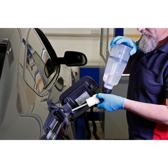 ADB07A_ACT_PULLING_OUT_NO_DRIP