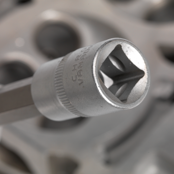 AK2195.V4_ACT_SOCKET_END