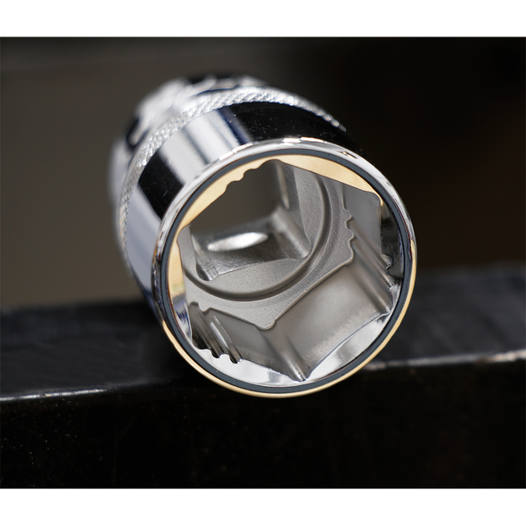 AK2742_LOCK_ON_SOCKET_INSIDE