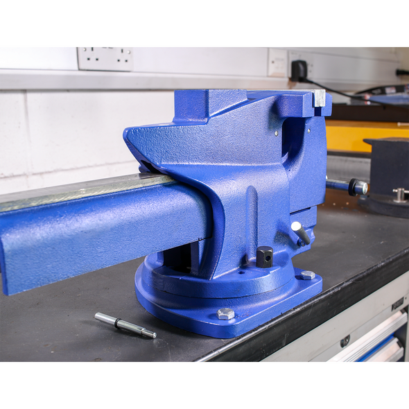 QAV150.V2_ACT_SWIVEL_POSITION_PIC2