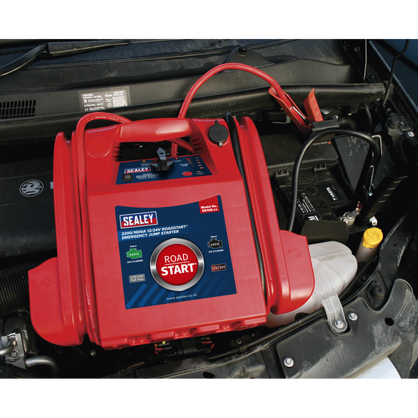 RS105.V4_ACT_CHARGING_CAR_BATTERY_PIC2