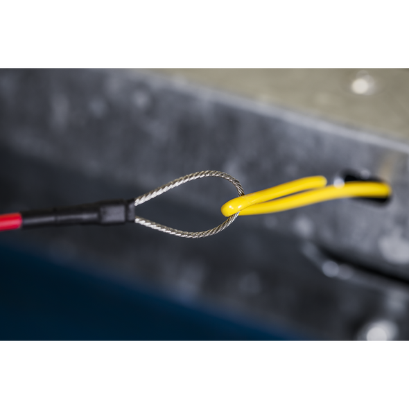 RT1_ACT_EXTRACTING_WIRE