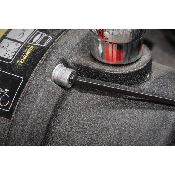 S01099.V2_ACT_IN_USE_CLOSE