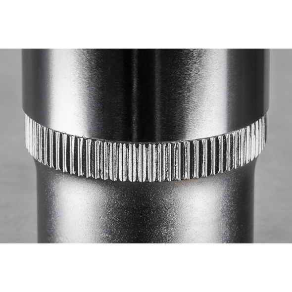 S3818.V2_ACT_KNURLING