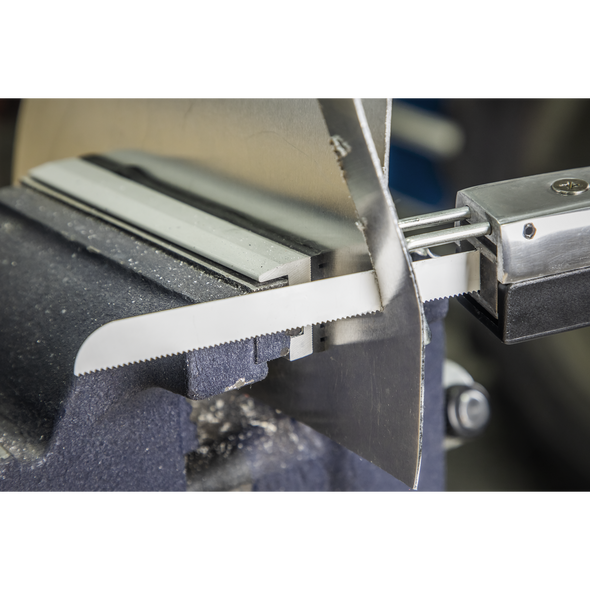 SA346-B18.V2_ACT_IN_USE_CLOSE