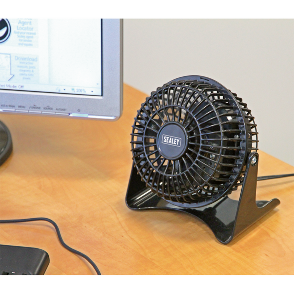 SFF04_ACT_ON_DESK_CLOSE_UP.png