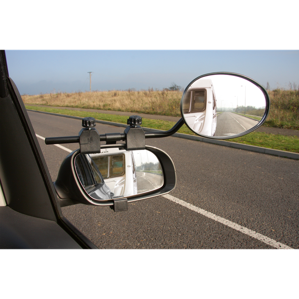 TB63_ACT_TOWING_CARAVAN