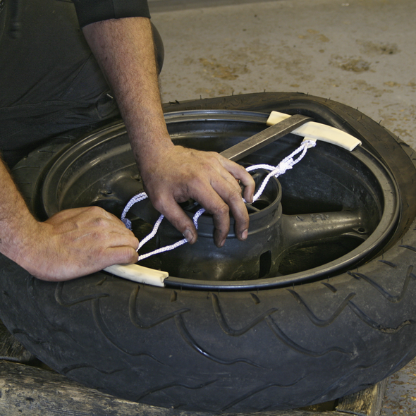 VS1807.V2_ACT_ON_WHEEL_RIM