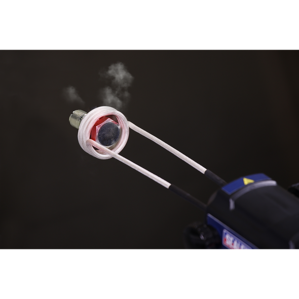 VS240.V2_ACT_ON_NUT_CLOSE