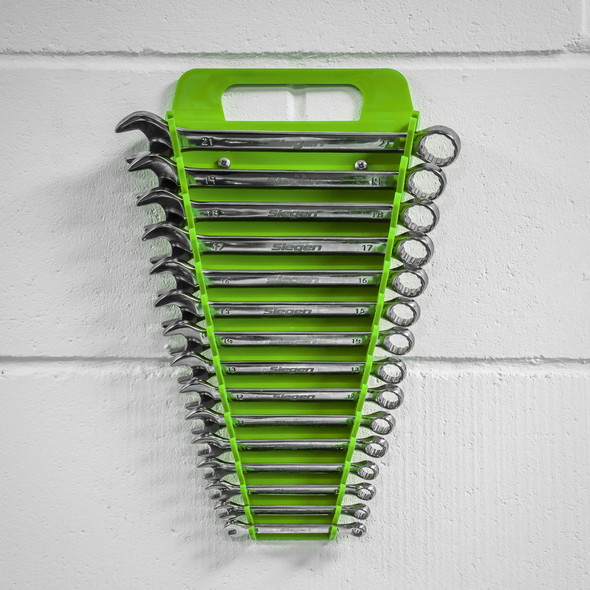 WR08HV_ACT_IN_USE_STRAIGHT