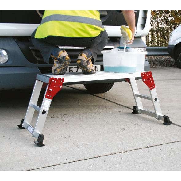 APS2.V4_ACT_CLEANING_LORRY_CLOSE_UP