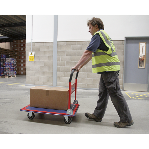 CST992.V3_ACT_WALKING_THROUGH_WAREHOUSE