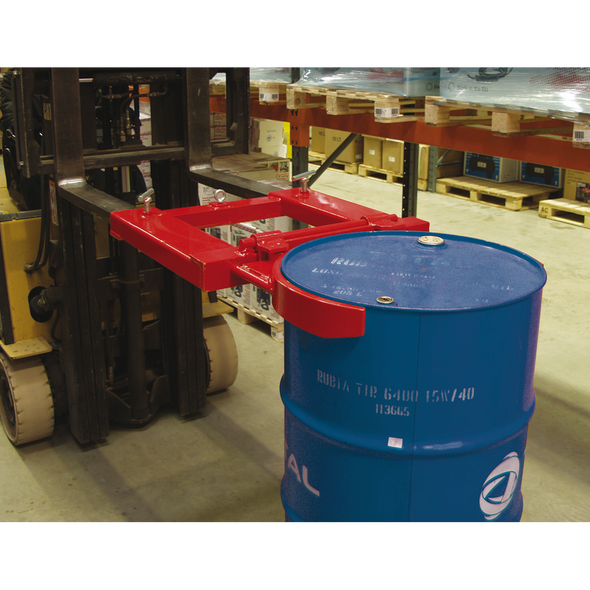 DG02.V2_HOLDING_BARREL_ON_FORKLIFT_ACT2.png