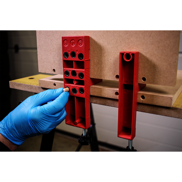 DJ01_ACT_FITTING_DOWEL