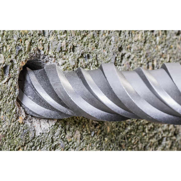 MAX40X570_ACT_IN_USE_PIC3