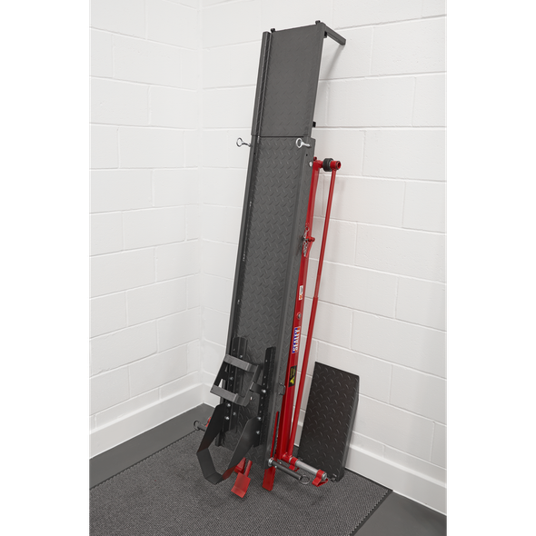 MC550.V2_ACT_UPRIGHT