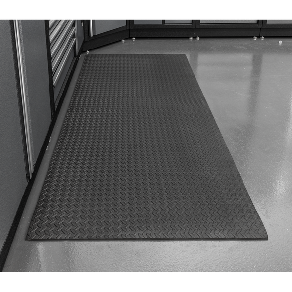 MCR0919_ACT_IN_USE_PIC2