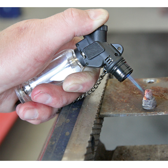 AK4042_ACT_HEATING_BOLT