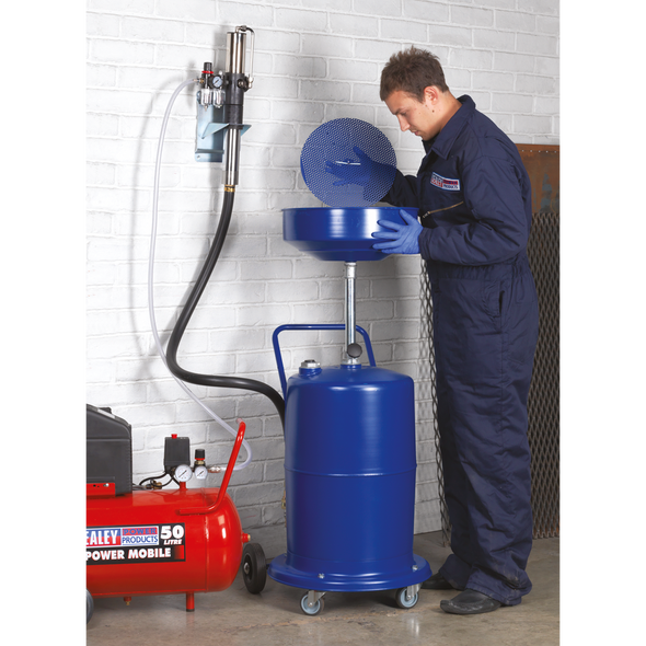 AK450DX_PUMPING_OIL_FROM_DRAINER_ACT