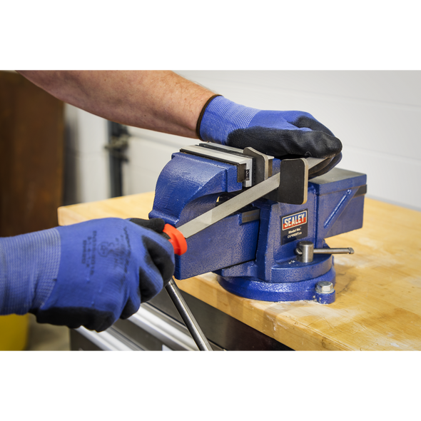 AK5731_ACT_IN_USE_PIC2