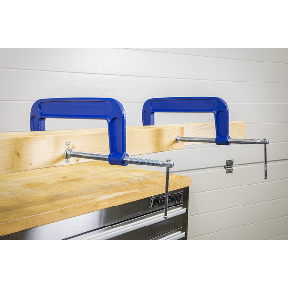 AK6008.V3_ACT_IN_USE_PIC2