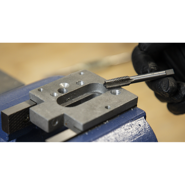 AK3023_ACT_IN_USE_PIC4