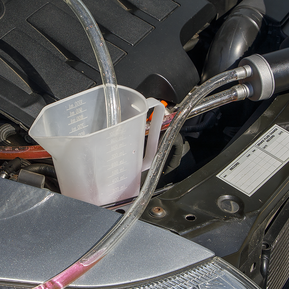 AK471_ACT_IN_USE_CLOSE