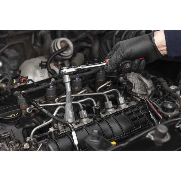 AK6900_ACT_IN_USE_PIC5