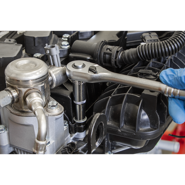 AK7931_ACT_IN_USE_PIC3