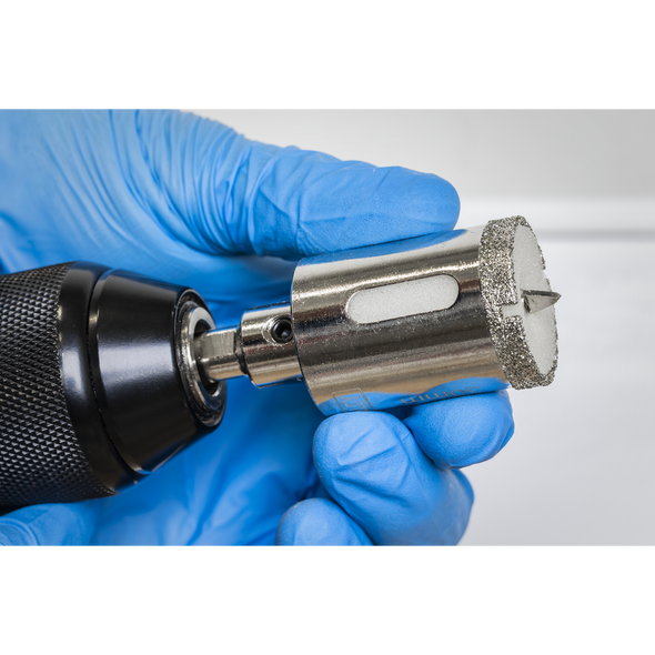 DHS30_ACT_INSERTING_INTO_CHUCK