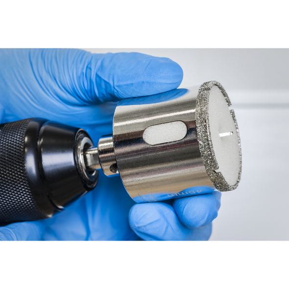 DHS45_ACT_INSERTING_INTO_CHUCK