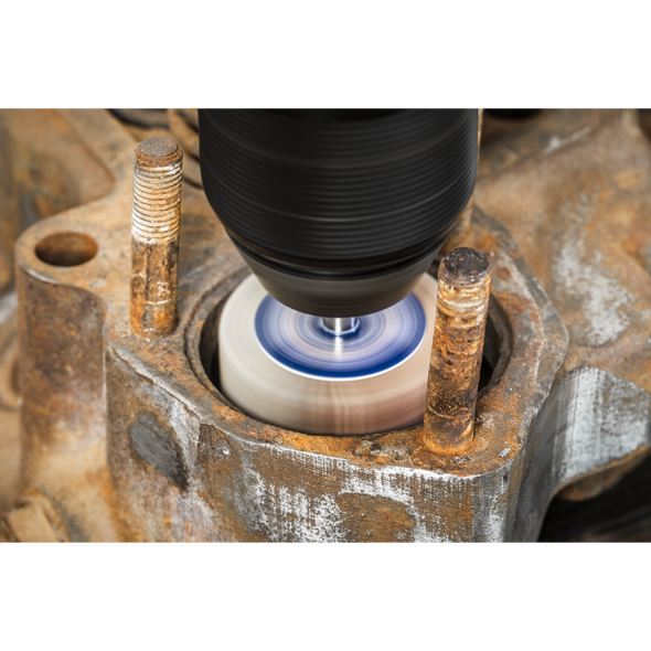 FW4030605_ACT_IN_USE_PIC2