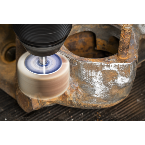 FW4020605_ACT_IN_USE_PIC4