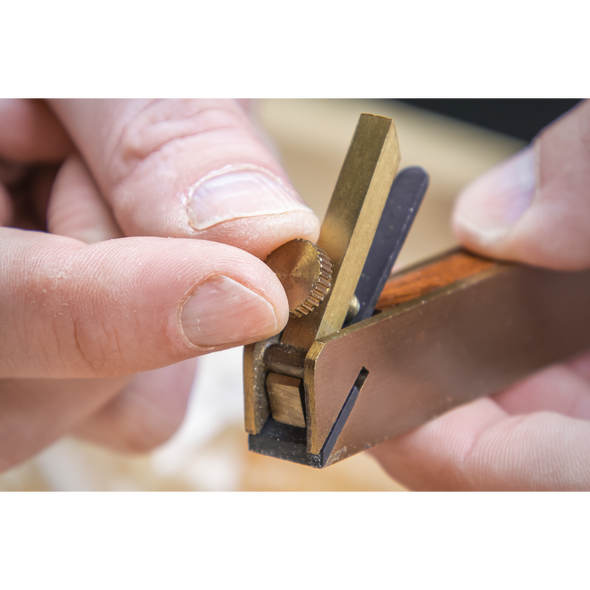 MBP03_ACT_ADJUSTMENT