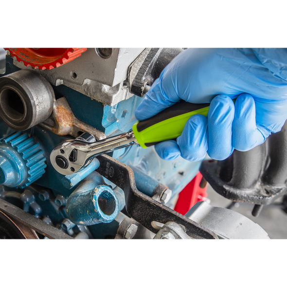 S01242_ACT_IN_USE_PIC2