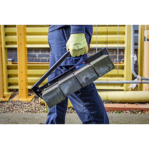 SR702_ACT_IN_USE_PIC4