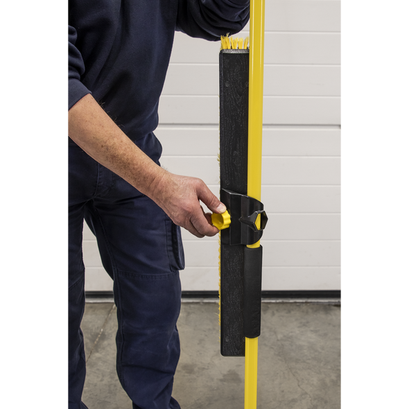 BM24HX.V2_ACT_HANDLE_STORAGE