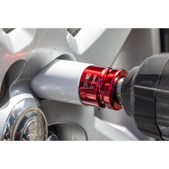 SX03021.V4_ACT_IN_USE_PIC4
