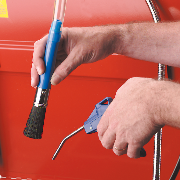 SM223_CLEANING_BRUSH_AIR_HOSE_ACT.png