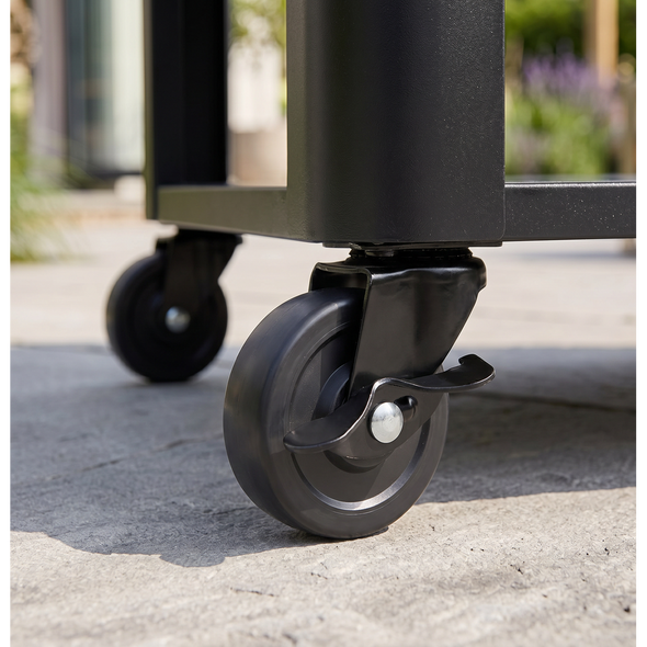 DG282_ACT_WHEEL_CLOSE_LIFESTYLE