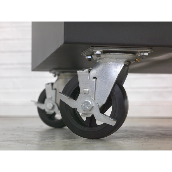 STV01COMBO_ACT_CASTORS