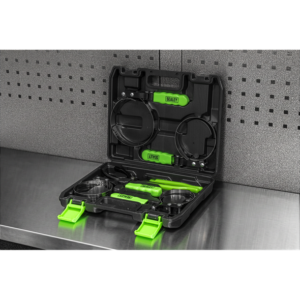 AK6424_ACT_IN_CASE